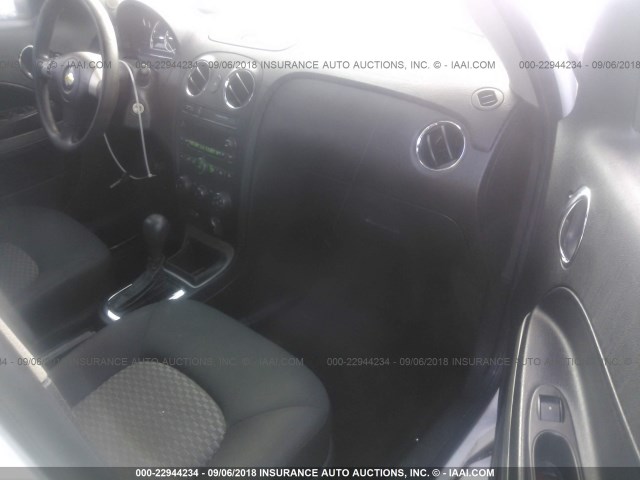 3GNBAADB5AS629018 - 2010 CHEVROLET HHR LS WHITE photo 5