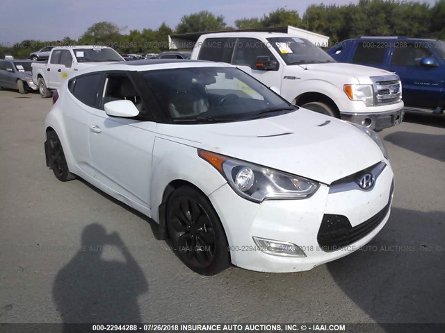 KMHTC6AD8DU166057 - 2013 HYUNDAI VELOSTER WHITE photo 1