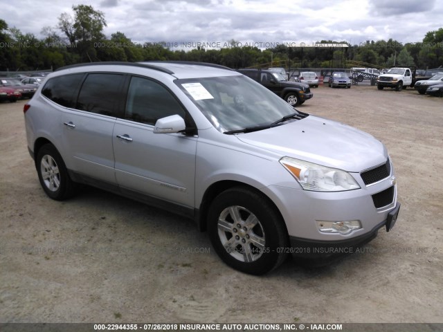 1GNEV23D09S161040 - 2009 CHEVROLET TRAVERSE LT SILVER photo 1