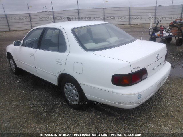JT2BG12K1T0344006 - 1996 TOYOTA CAMRY DX/LE/XLE WHITE photo 3