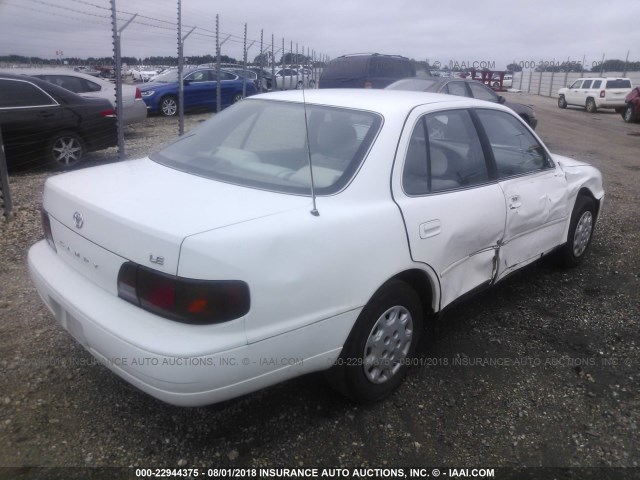 JT2BG12K1T0344006 - 1996 TOYOTA CAMRY DX/LE/XLE WHITE photo 4