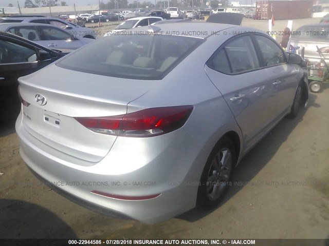 5NPD84LF7HH212779 - 2017 HYUNDAI ELANTRA SE/VALUE/LIMITED SILVER photo 4