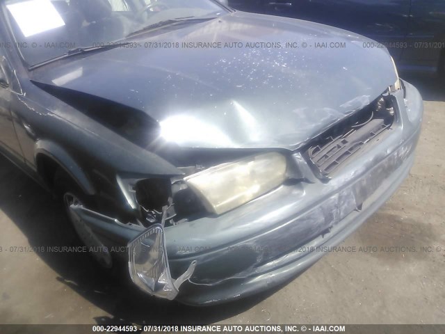 4T1BG22KXYU627352 - 2000 TOYOTA CAMRY CE/LE/XLE მწვანე ფოტო 6