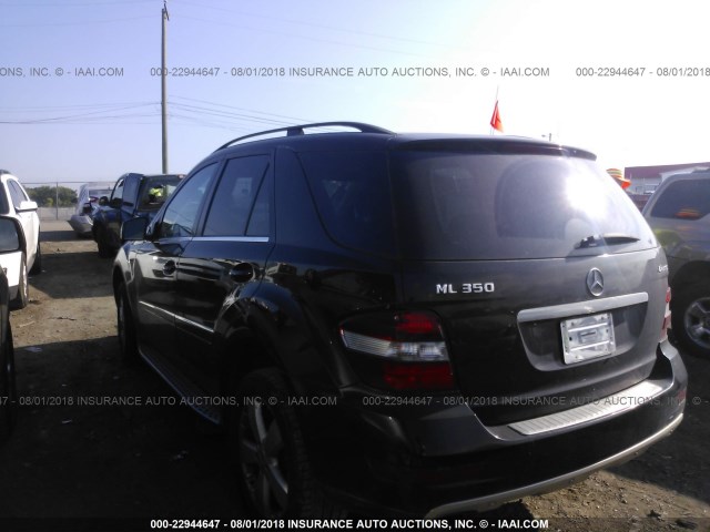 4JGBB8GB2BA672451 - 2011 MERCEDES-BENZ ML 350 4MATIC BLACK photo 3