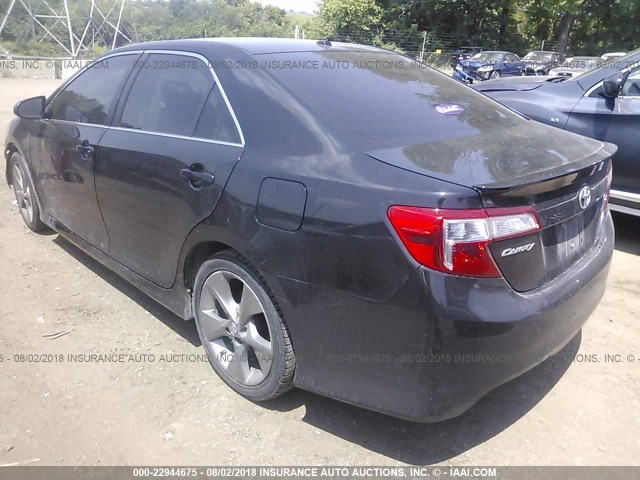 4T1BF1FK9CU189875 - 2012 TOYOTA CAMRY SE/LE/XLE შავი ფოტო 3
