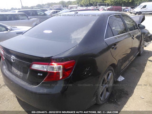 4T1BF1FK9CU189875 - 2012 TOYOTA CAMRY SE/LE/XLE შავი ფოტო 4