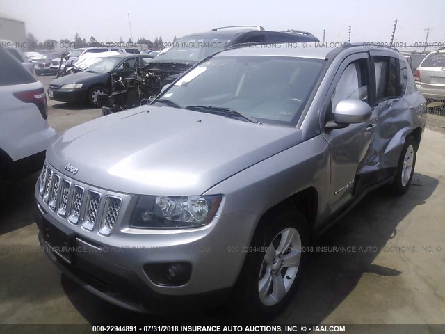 1C4NJDEB3GD718388 - 2016 JEEP COMPASS LATITUDE ნაცრისფერი ფოტო 2