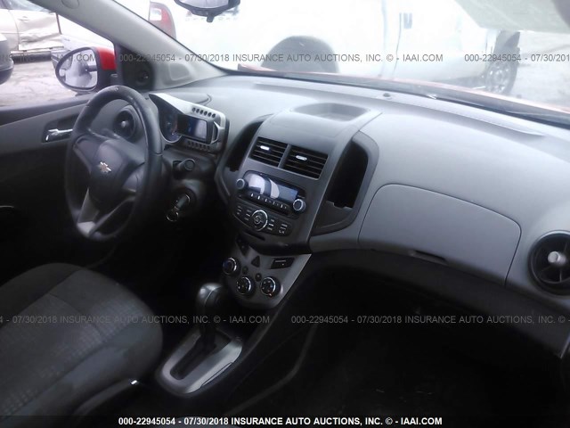 1G1JA5SH6C4156602 - 2012 CHEVROLET SONIC LS ORANGE photo 5