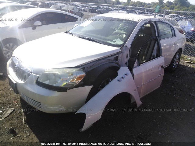 1G4HD57218U125553 - 2008 BUICK LUCERNE CXL WHITE photo 2