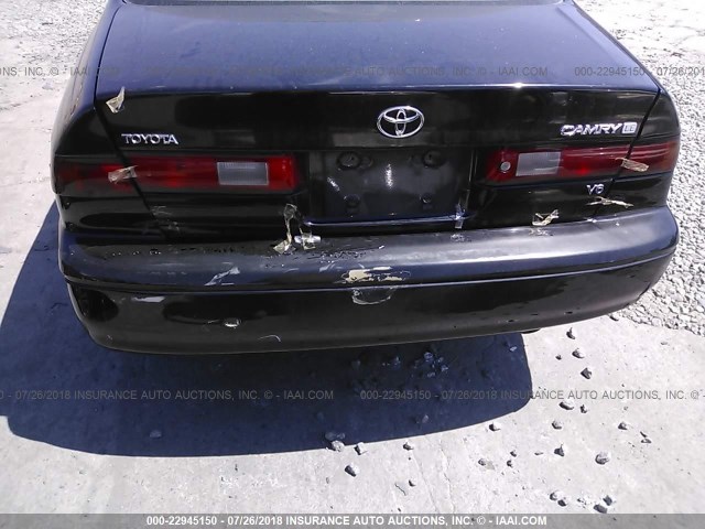 JT2BF22K1X0180738 - 1999 TOYOTA CAMRY LE/XLE BLACK photo 6