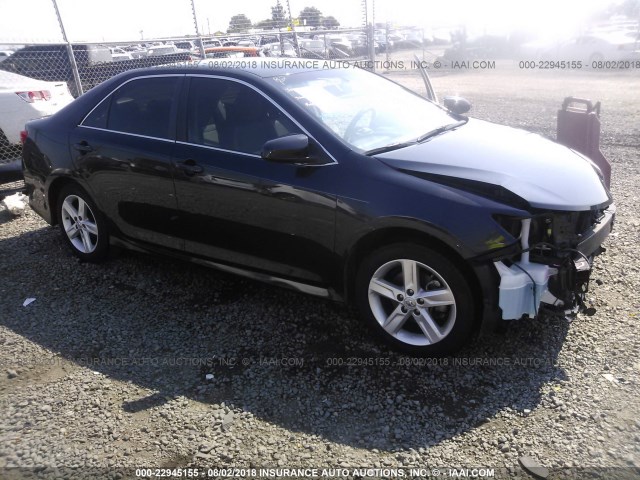 4T1BF1FK2EU385501 - 2014 TOYOTA CAMRY L/SE/LE/XLE 黑色 照片 1