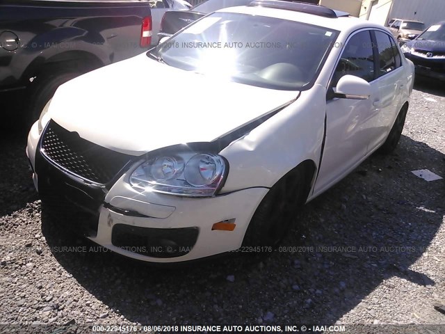 3VWRZ71K68M091142 - 2008 VOLKSWAGEN JETTA SE/SEL WHITE photo 2