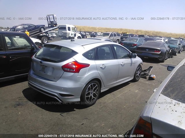 1FADP3K25FL315015 - 2015 FORD FOCUS SE SILVER photo 4