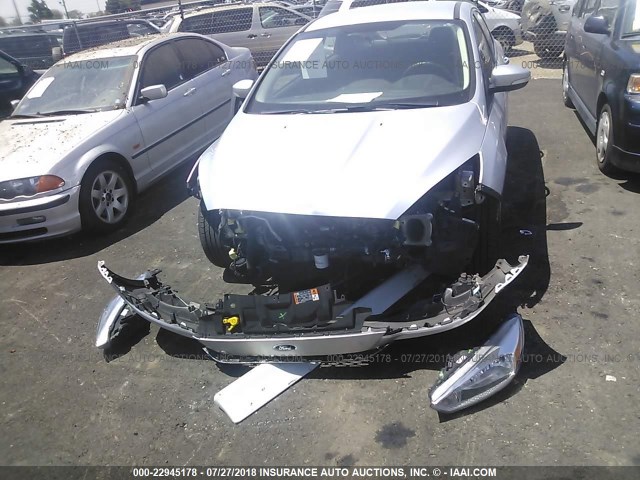 1FADP3K25FL315015 - 2015 FORD FOCUS SE SILVER photo 6