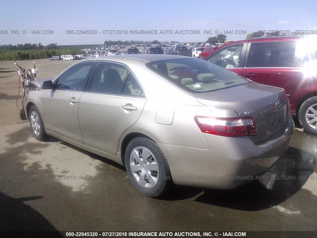 4T1BE46KX7U007286 - 2007 TOYOTA CAMRY NEW GENERAT CE/LE/XLE/SE SILVER photo 3