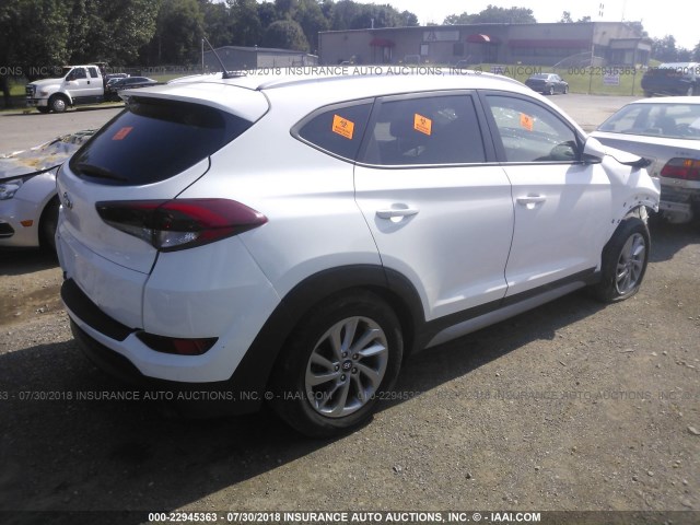 KM8J33A40HU267668 - 2017 HYUNDAI TUCSON LIMITED/SPORT AND ECO/SE WHITE photo 4