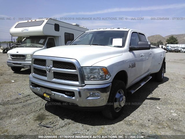 3C63RRHL1HG697621 - 2017 RAM 3500 SLT WHITE photo 2