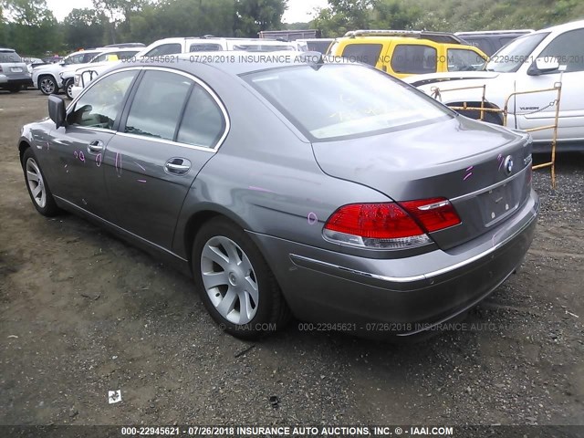 WBAHL83526DT05756 - 2006 BMW 750 I GRAY photo 3