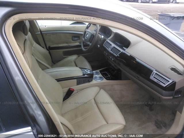 WBAHL83526DT05756 - 2006 BMW 750 I GRAY photo 5
