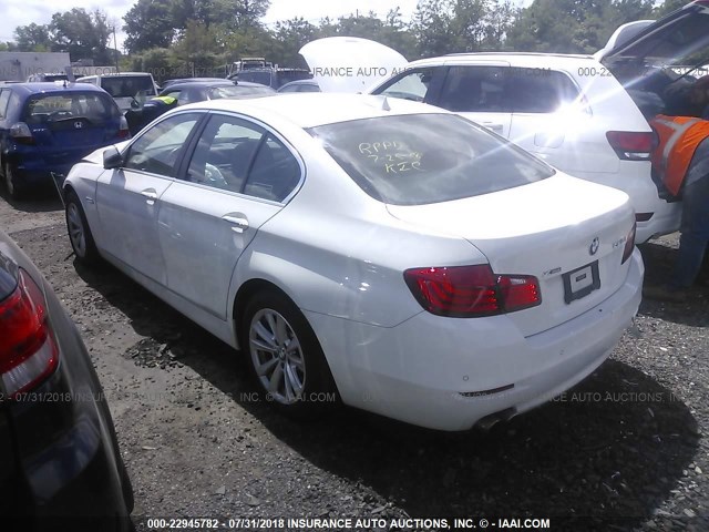 WBA5A7C50FD620624 - 2015 BMW 528 XI WHITE photo 3