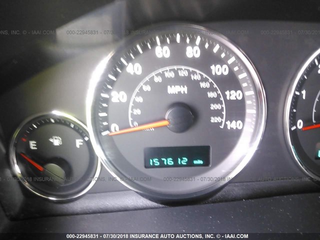 1J8HG48K37C545851 - 2007 JEEP COMMANDER SILVER photo 7