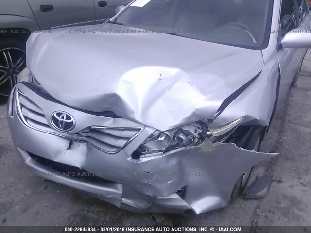 4T1BF3EK5AU080386 - 2010 TOYOTA CAMRY SE/LE/XLE ვერცხლისფერი ფოტო 6