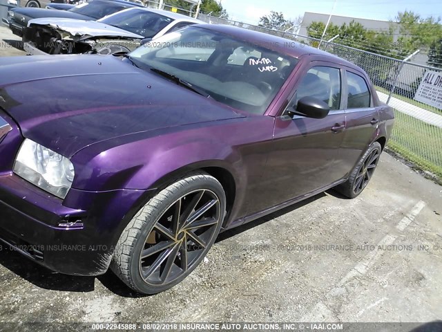 2C3KA43R98H189587 - 2008 CHRYSLER 300 LX PURPLE photo 2