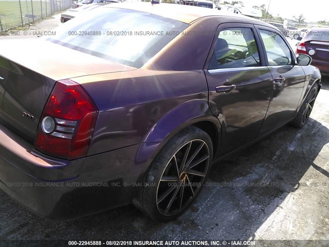 2C3KA43R98H189587 - 2008 CHRYSLER 300 LX PURPLE photo 4