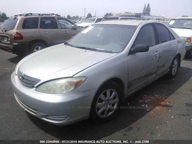 JTDBE30K620126668 - 2002 TOYOTA CAMRY LE/XLE/SE Gümüş foto 2