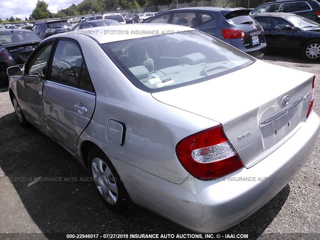 4T1BE32K93U756378 - 2003 TOYOTA CAMRY LE/XLE/SE SILVER photo 3