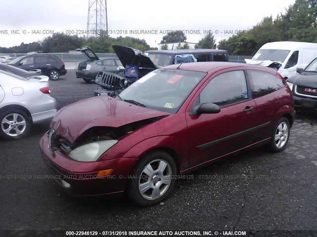 3FAFP31303R110394 - 2003 FORD FOCUS ZX3 RED photo 2