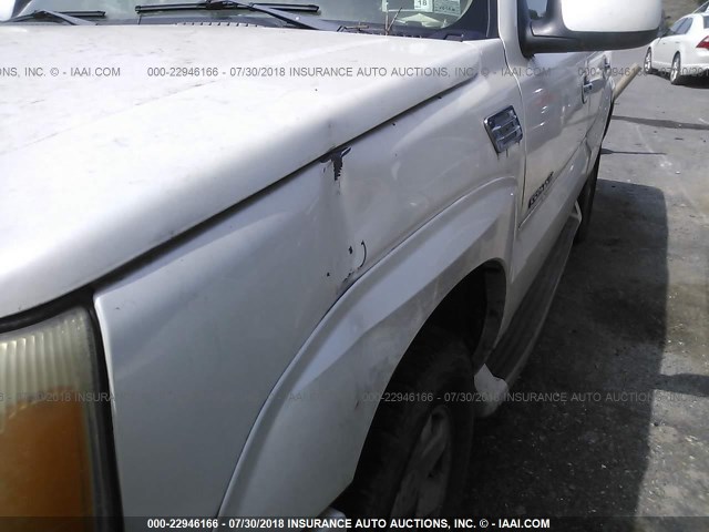 1GYEK63N13R224771 - 2003 CADILLAC ESCALADE LUXURY Weiß Foto 6