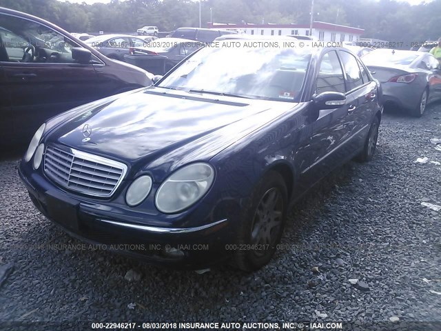 WDBUF82J15X174130 - 2005 MERCEDES-BENZ E 320 4MATIC BLUE photo 2