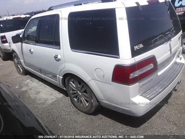 5LMFU28518LJ16000 - 2008 LINCOLN NAVIGATOR WHITE photo 3