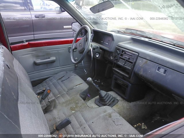 JM2UF1136J0353726 - 1988 MAZDA B2200 SHORT BED RED photo 5