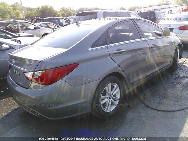 5NPEB4AC2CH471669 - 2012 HYUNDAI SONATA GLS GRAY photo 4