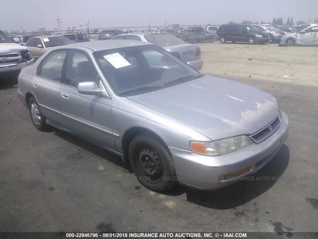 1HGCD569XTA229788 - 1996 HONDA ACCORD VALUE SILVER photo 1