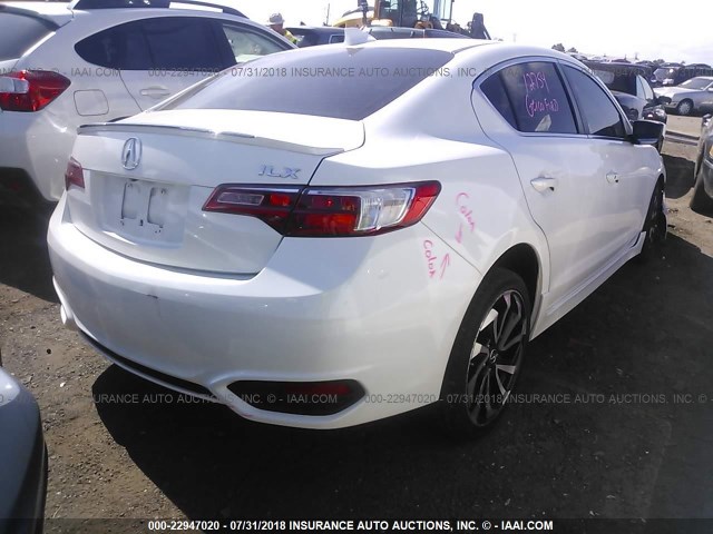19UDE2F88GA003133 - 2016 ACURA ILX PREMIUM STYLE/TECH STYLE WHITE photo 4