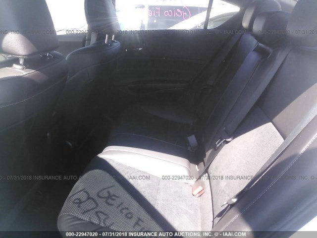 19UDE2F88GA003133 - 2016 ACURA ILX PREMIUM STYLE/TECH STYLE WHITE photo 8