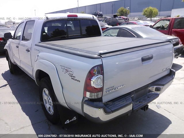 3TMLU42N09M031602 - 2009 TOYOTA TACOMA DOUBLE CAB SILVER photo 3