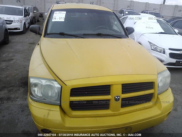 1D7HW42K46S630212 - 2006 DODGE DAKOTA SLT YELLOW photo 6