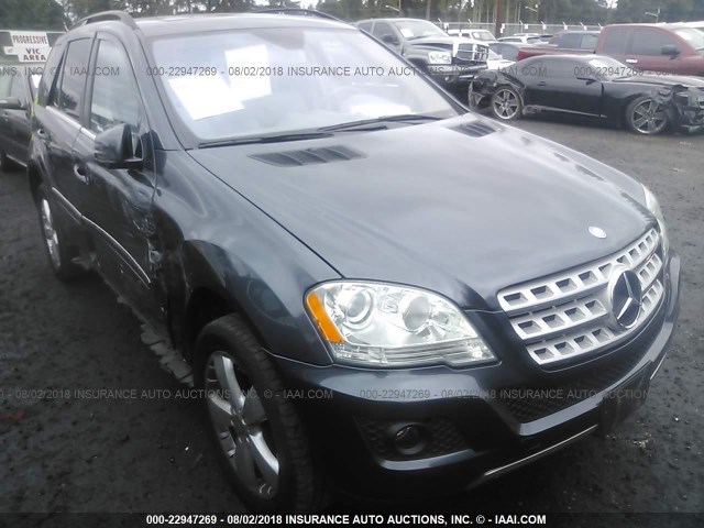 4JGBB8GB3BA684365 - 2011 MERCEDES-BENZ ML 350 4MATIC GRAY photo 1