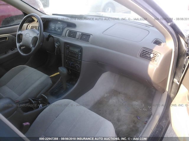 JT2BG22K510561206 - 2001 TOYOTA CAMRY CE/LE/XLE 黑色 照片 5