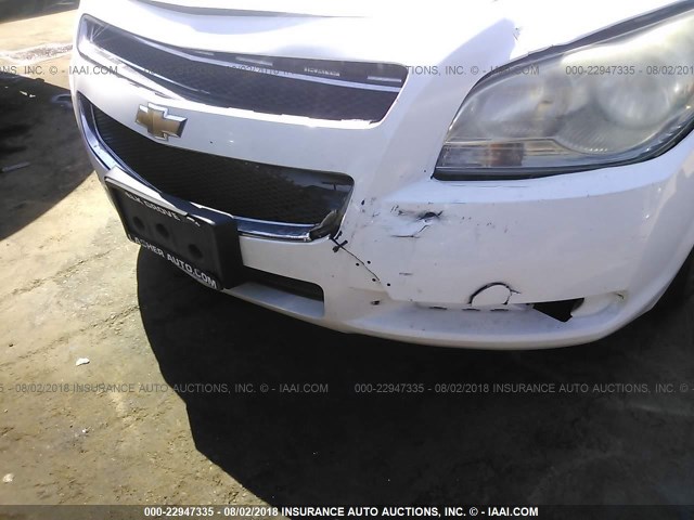 1G1ZH57B39F163670 - 2009 CHEVROLET MALIBU 1LT WHITE photo 6