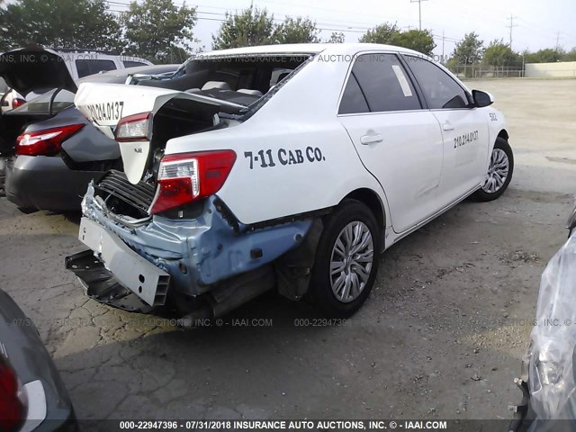 4T1BF1FKXEU732556 - 2014 TOYOTA CAMRY L/SE/LE/XLE თეთრი ფოტო 4