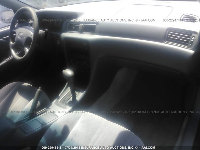 4T1BG22K5VU075965 - 1997 TOYOTA CAMRY CE/LE/XLE 灰色 照片 5