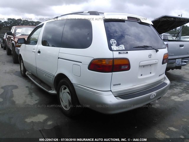 4T3ZF13C6XU150198 - 1999 TOYOTA SIENNA LE/XLE WHITE photo 3