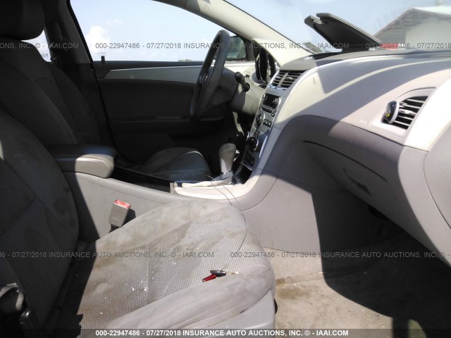 1G1ZA5EU5BF207800 - 2011 CHEVROLET MALIBU LS Gümüş foto 5