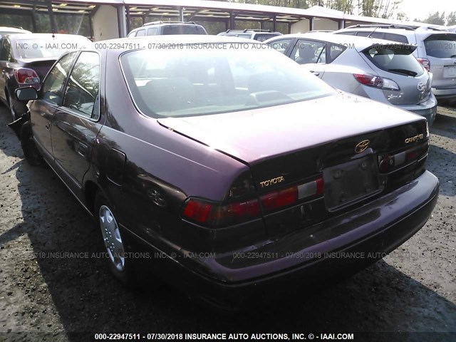 JT2BG22K3W0258903 - 1998 TOYOTA CAMRY CE/LE/XLE 紫色 照片 3