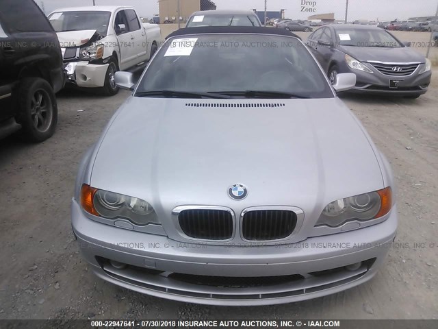 WBABS53401JU88065 - 2001 BMW 330 CI SILVER photo 6